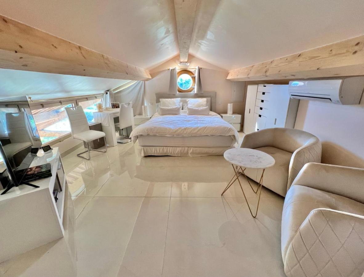 Villa La Source 83 - Room Close To St Tropez Коголен Екстериор снимка