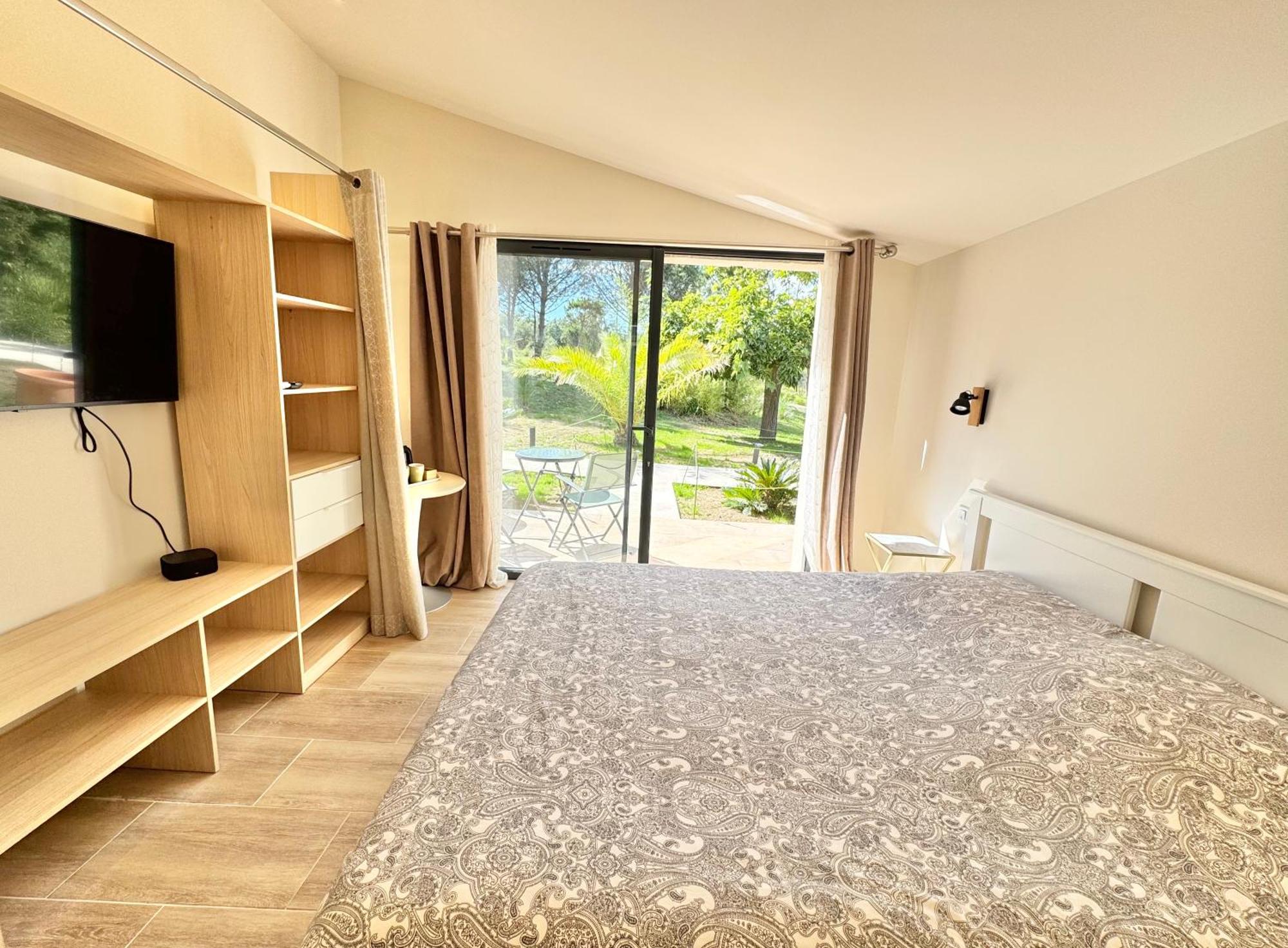 Villa La Source 83 - Room Close To St Tropez Коголен Екстериор снимка
